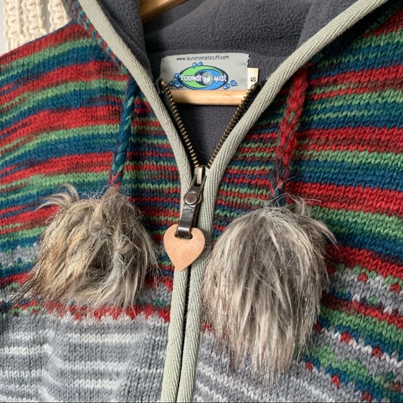 Laundromat Handmade in Nepal 100% Wool Zip Hoodie - Picture 8 of 16